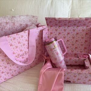 LAST ONE Stanley x LoveShackFancy Quencher 40oz GIFT WRAPPED in matching LSF bag